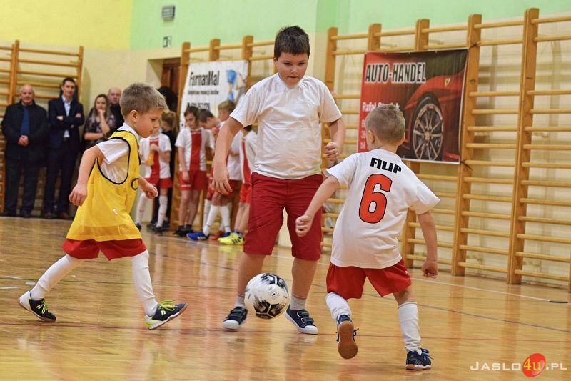 Mikołajkowy turniej halowy Akademii Piłkarskiej "Wisłoka" Błażkowa