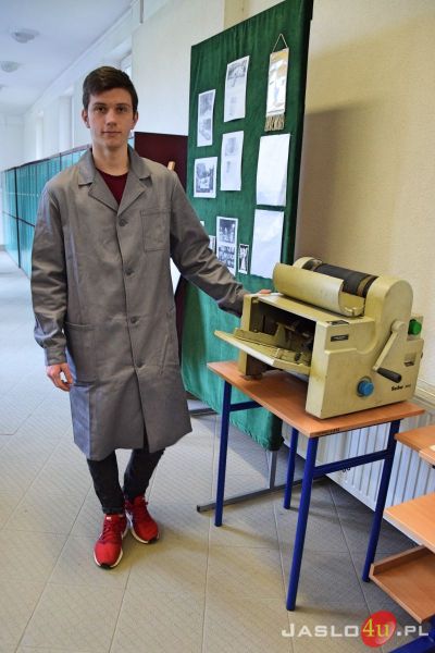 Powiatowe obchody 38. rocznicy wprowadzenia stanu wojennego w Zespole Szkół Budowlanych w Jaśle