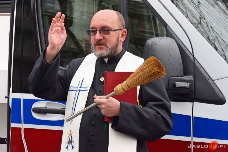 Przekazanie nowego ambulansu dla Szpitala Specjalistycznego w Jaśle