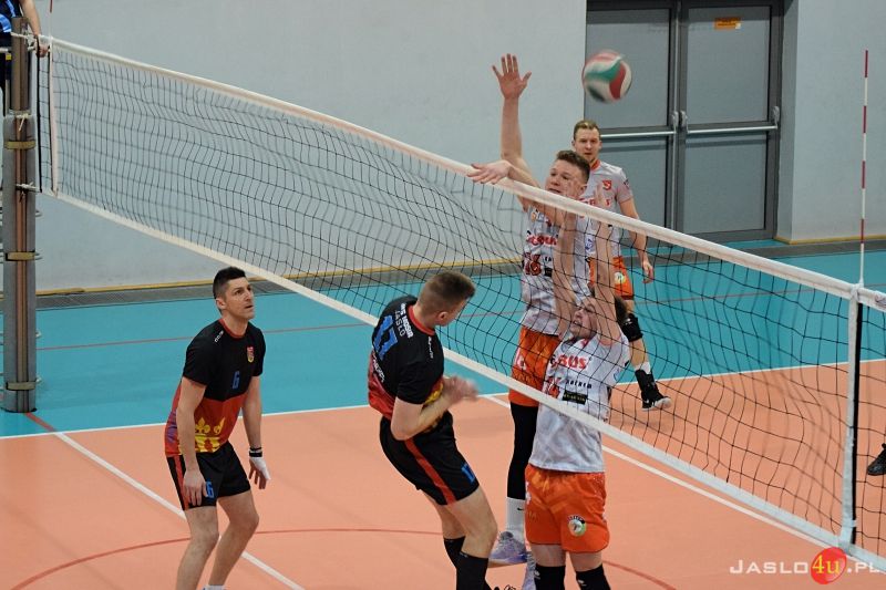 Mecz siatkówki MKS "MOSiR" Jasło vs KS SMS Neobus Raf-Mar Sołek Cars Niebylec
