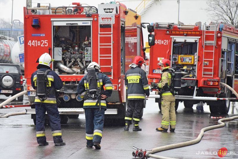 Pożar budynku biurowego przy ul. Niegłowickiej