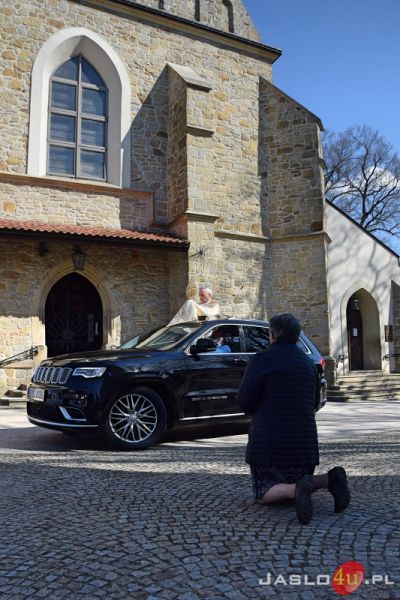 Przejazd Najświętszego Sakramentu ulicami Jasła