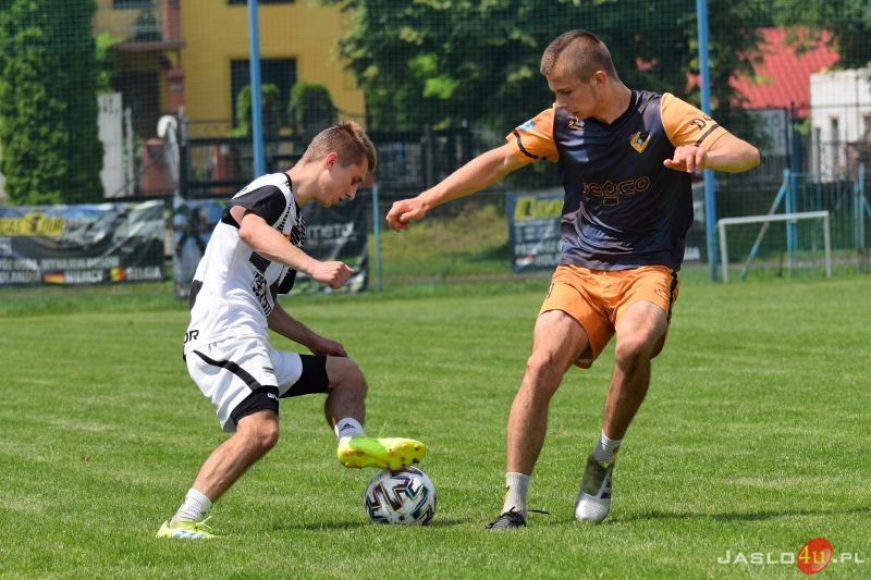 Mecz sparingowy JKS Czarni 1910 Jasło - Przełom Besko