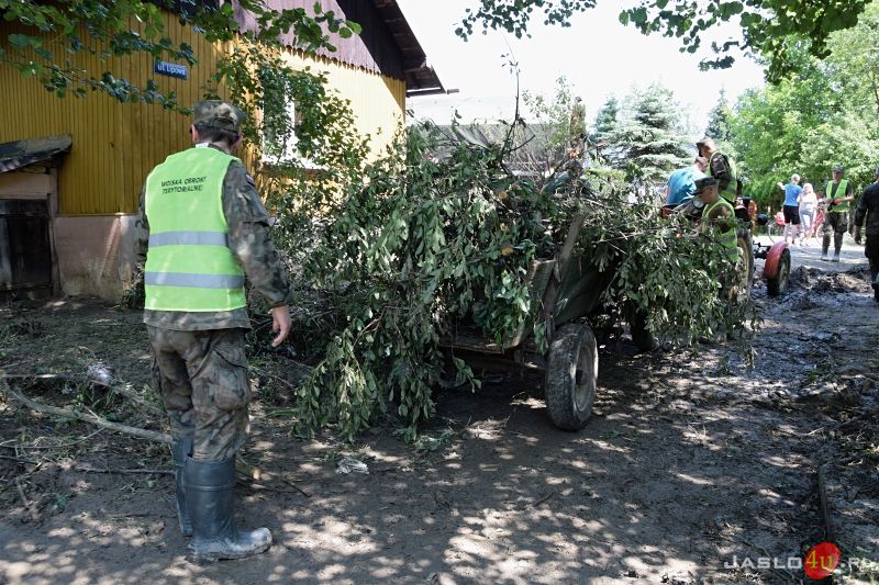 Podtopienia na jasielskich osiedlach Brzyszczki i Hankówka