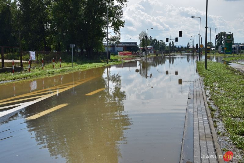 Podtopienia na jasielskich osiedlach Brzyszczki i Hankówka