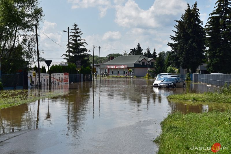 Podtopienia na jasielskich osiedlach Brzyszczki i Hankówka