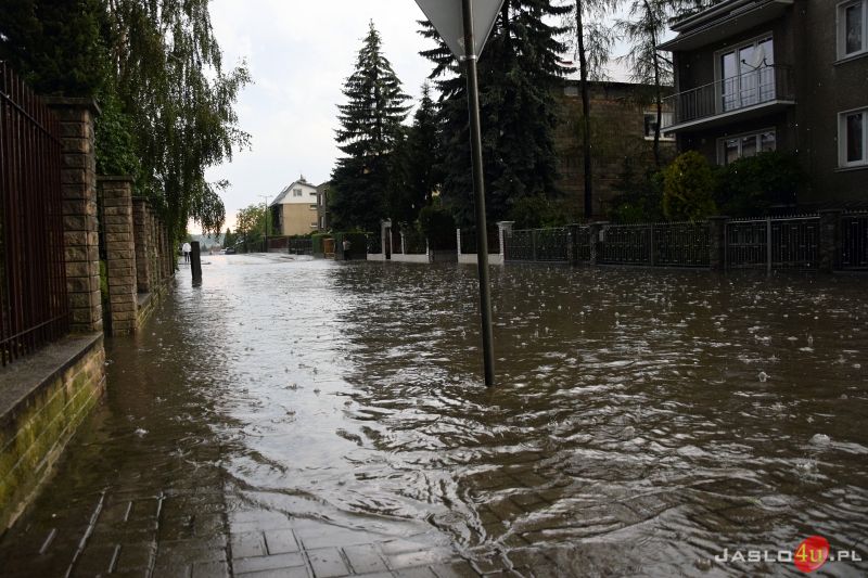Podtopienia w Jaśle w wyniku oberwania chmury
