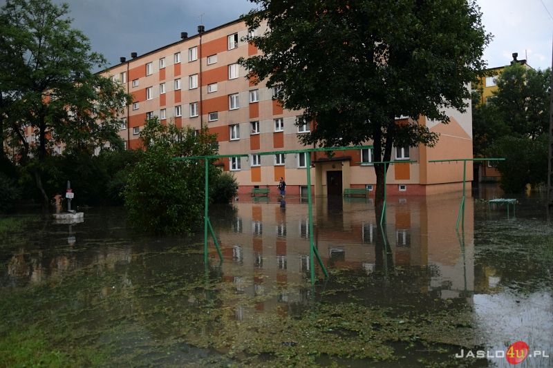Podtopienia w Jaśle w wyniku oberwania chmury
