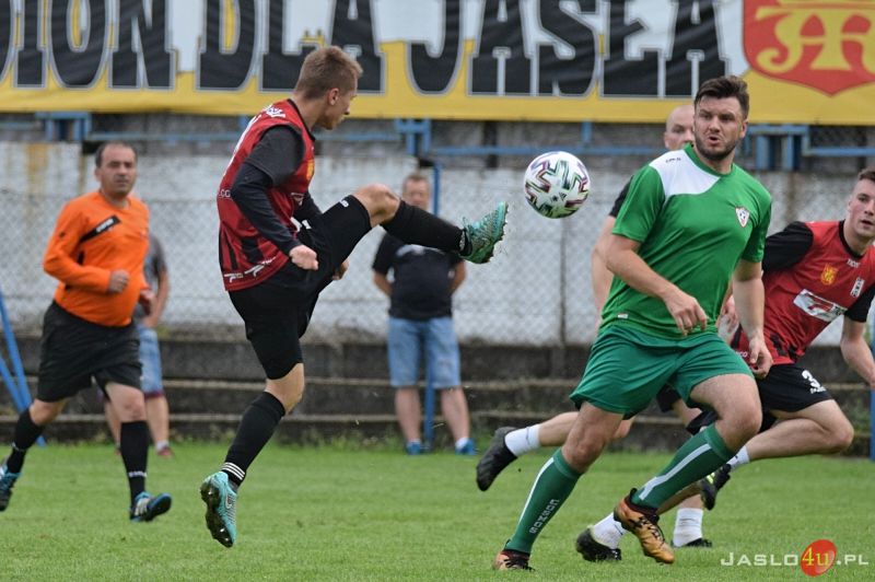 Sparing JKS Czarni 1910 Jasło - Cosmos Nowotaniec