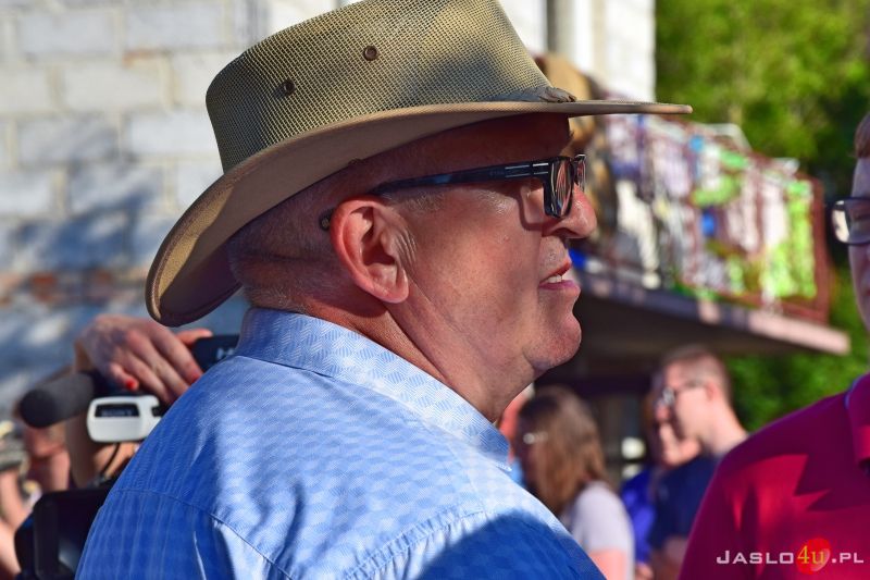 Wizyta prezydenta Andrzeja Dudy w dotkniętej skutkami nawałnic Trzcinicy