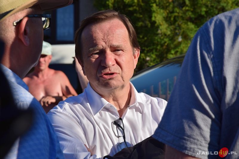 Wizyta prezydenta Andrzeja Dudy w dotkniętej skutkami nawałnic Trzcinicy