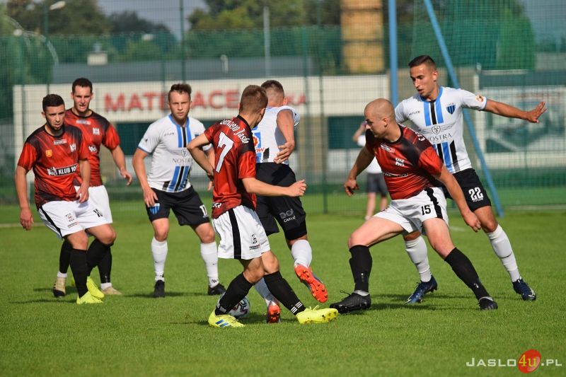 Mecz JKS Czarnin 1910 Jasło - JKS 1909 Jarosław (0:2)