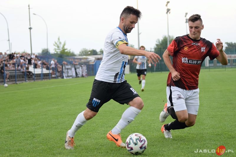 Mecz JKS Czarnin 1910 Jasło - JKS 1909 Jarosław (0:2)