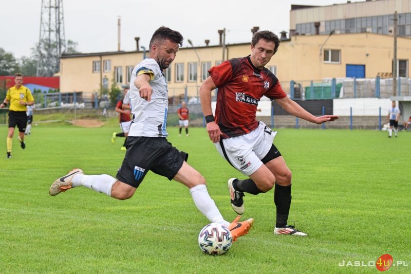 Mecz JKS Czarnin 1910 Jasło - JKS 1909 Jarosław (0:2)
