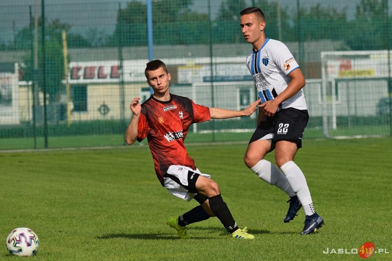 Mecz JKS Czarnin 1910 Jasło - JKS 1909 Jarosław (0:2)