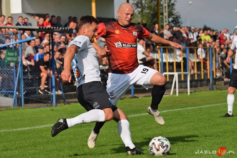Mecz JKS Czarnin 1910 Jasło - JKS 1909 Jarosław (0:2)