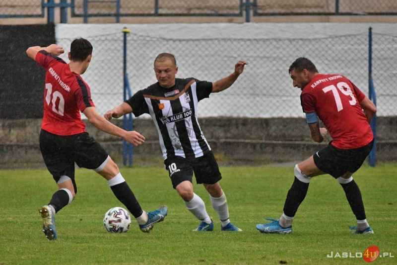 Mecz półfinałowy Okręgowego Pucharu Polski JKS Czarni 1910 Jasło - KS Karpaty Krosno (0:1)