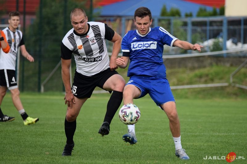 Mecz sparingowy JKS Czarni 1910 Jasło - LKS Wolania
