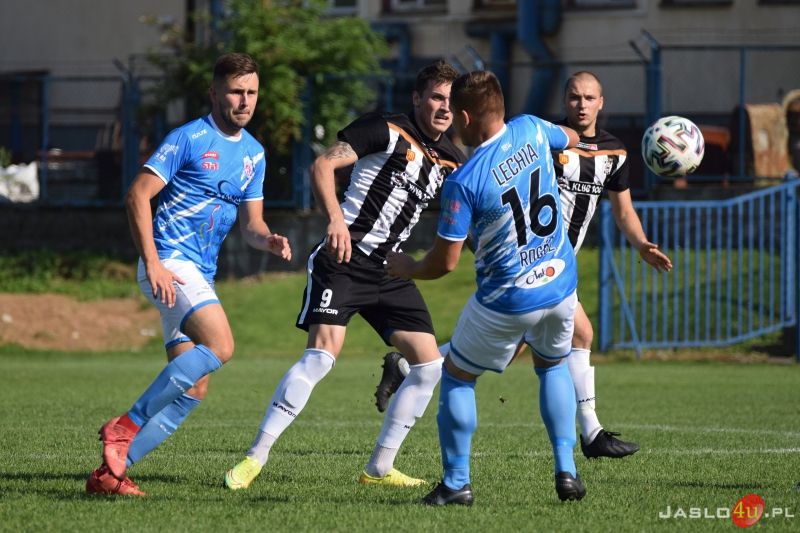 JKS Czarni 1910 Jasło - Lechia Sędziszów Małopolski (4:2)