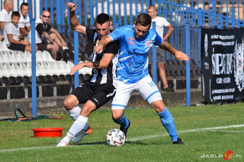 JKS Czarni 1910 Jasło - Lechia Sędziszów Małopolski (4:2)
