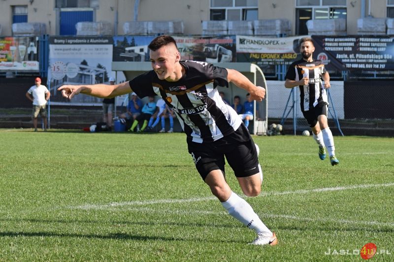 JKS Czarni 1910 Jasło - Lechia Sędziszów Małopolski (4:2)