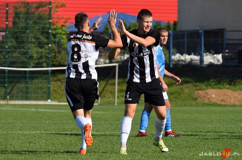 JKS Czarni 1910 Jasło - Lechia Sędziszów Małopolski (4:2)
