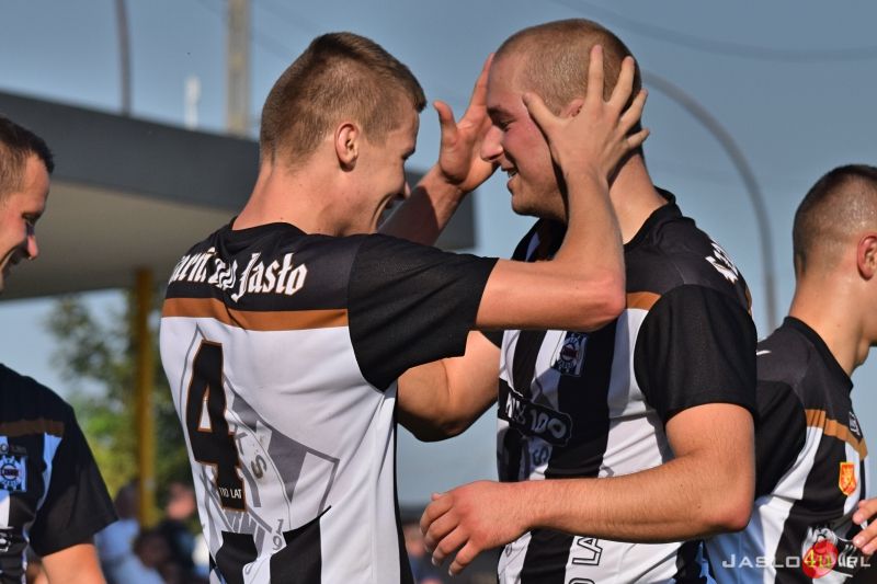 JKS Czarni 1910 Jasło - Lechia Sędziszów Małopolski (4:2)