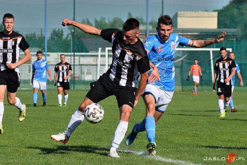 JKS Czarni 1910 Jasło - Lechia Sędziszów Małopolski (4:2)