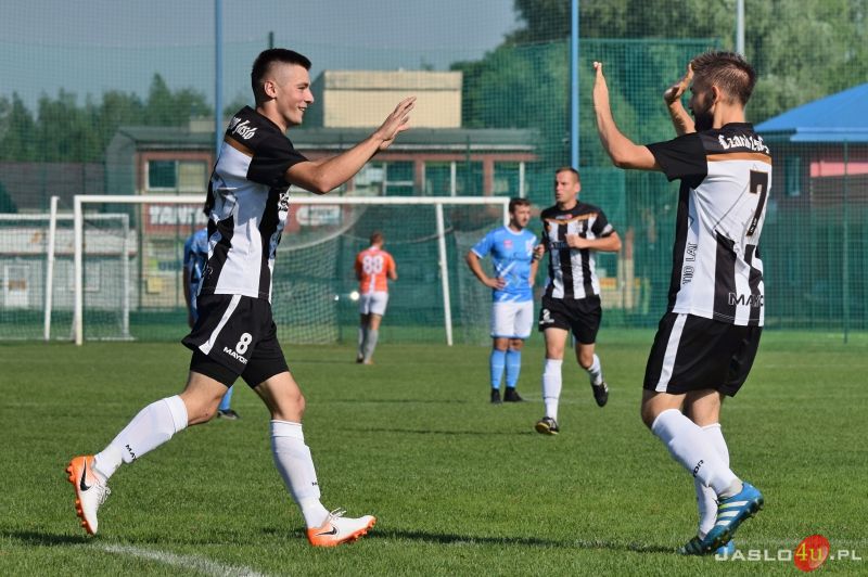 JKS Czarni 1910 Jasło - Lechia Sędziszów Małopolski (4:2)