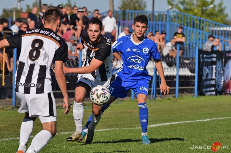 Mecz JKS Czarni 1910 Jasło - Stal II Mielec