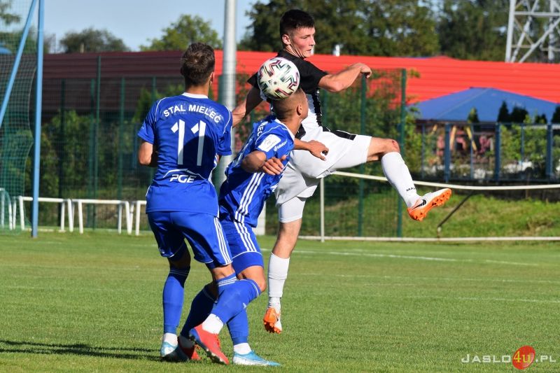 Mecz JKS Czarni 1910 Jasło - Stal II Mielec