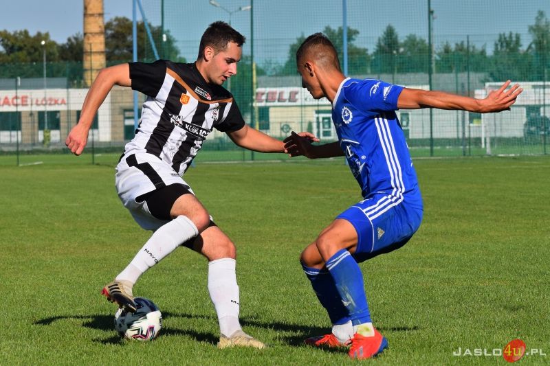 Mecz JKS Czarni 1910 Jasło - Stal II Mielec