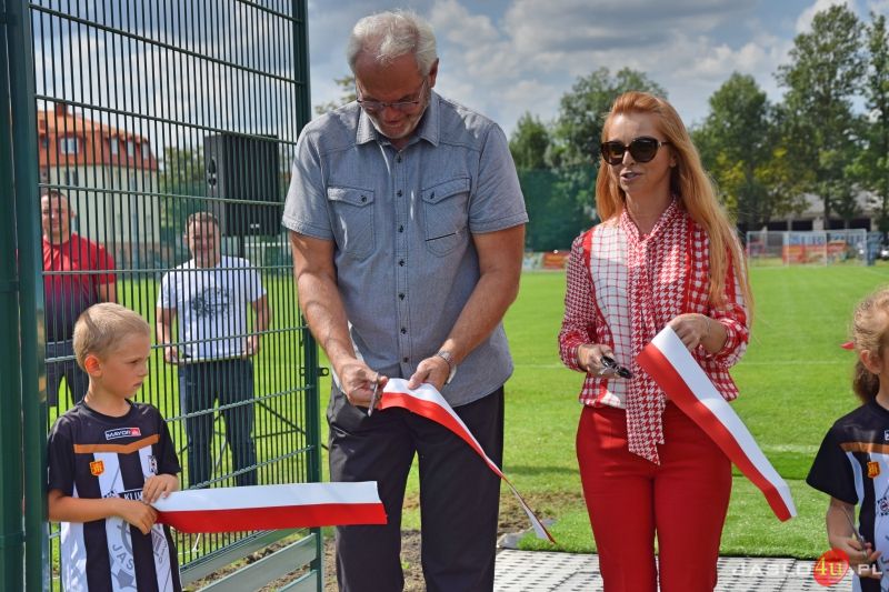 Otwarcie boiska treningowego ze sztuczną nawierzchnią w Jaśle/Turniej szkółek piłkarskich