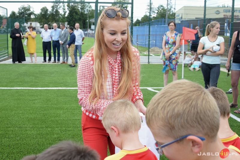 Otwarcie boiska treningowego ze sztuczną nawierzchnią w Jaśle/Turniej szkółek piłkarskich