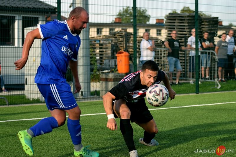 JKS Czarni 1910 Jasło - LKS Tempo Nienaszów (2:2)