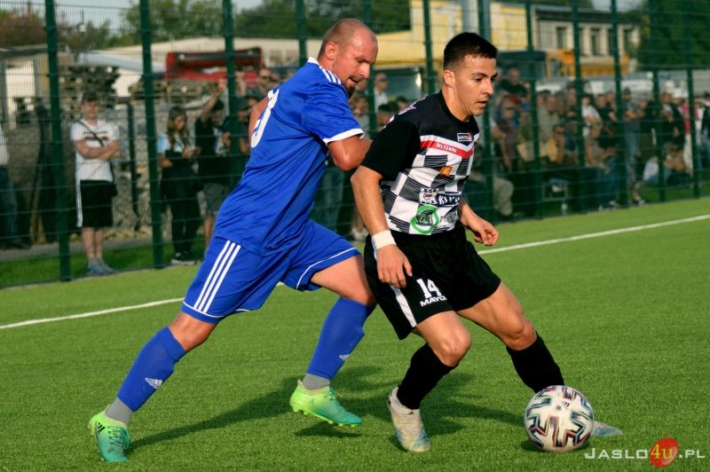 JKS Czarni 1910 Jasło - LKS Tempo Nienaszów (2:2)