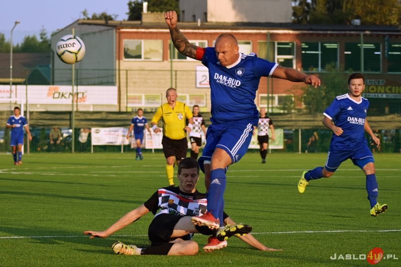 JKS Czarni 1910 Jasło - LKS Tempo Nienaszów (2:2)
