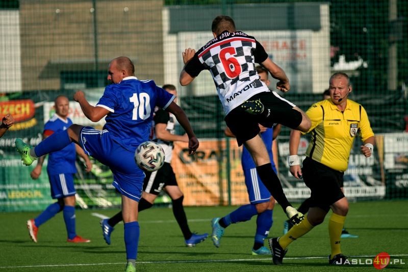 JKS Czarni 1910 Jasło - LKS Tempo Nienaszów (2:2)
