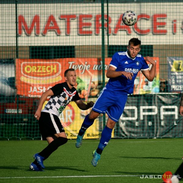 JKS Czarni 1910 Jasło - LKS Tempo Nienaszów (2:2)