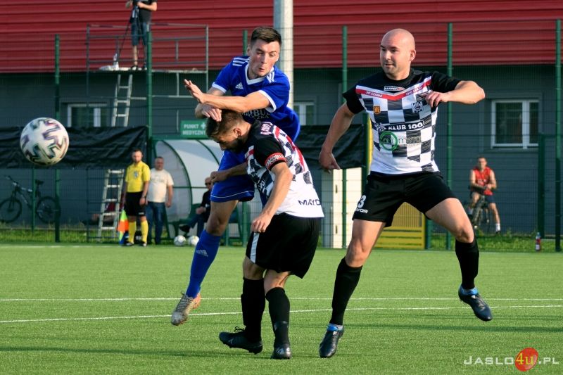 JKS Czarni 1910 Jasło - LKS Tempo Nienaszów (2:2)