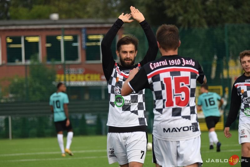 JKS Czarni 1910 Jasło - Cosmos Nowotaniec (4:3)