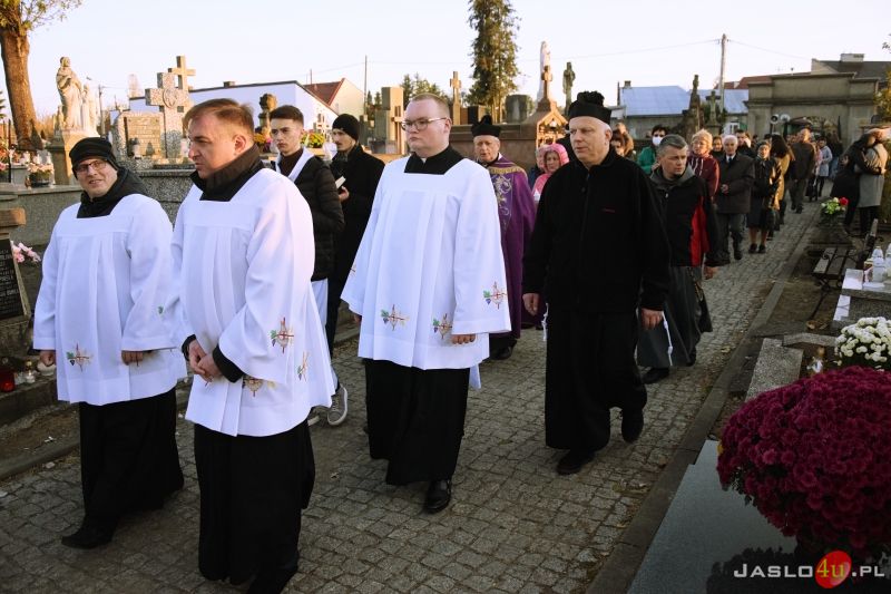Dzień Wszystkich Świętych 2021