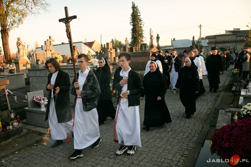 Dzień Wszystkich Świętych 2021