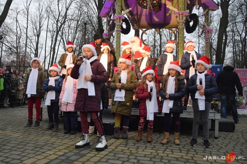 Mikołaj w Parku Miejskim w Jaśle 2021