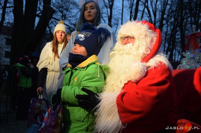 Mikołaj w Parku Miejskim w Jaśle 2021