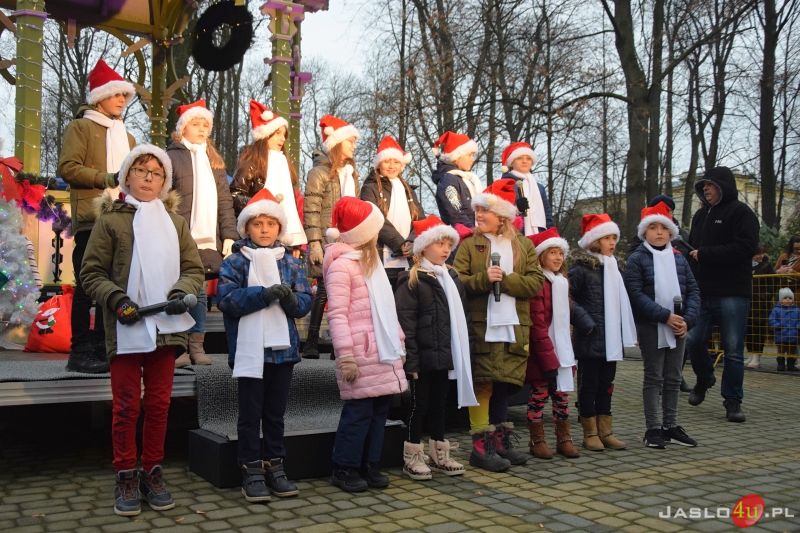 Mikołaj w Parku Miejskim w Jaśle 2021
