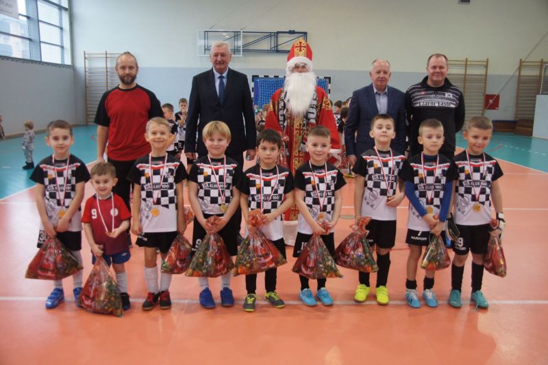 Mikołajki w Akademii Piłkarskiej Czarni Jasło