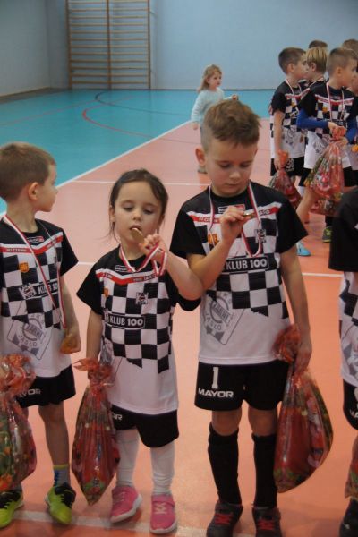 Mikołajki w Akademii Piłkarskiej Czarni Jasło