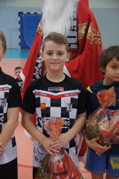Mikołajki w Akademii Piłkarskiej Czarni Jasło