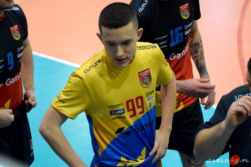 MKS "GAMRAT-MOSiR" Jasło - KS Hutnik - Wanda Kraków (1:3)